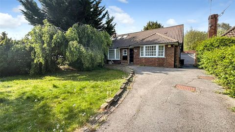Covert Way, Hadley Wood EN4