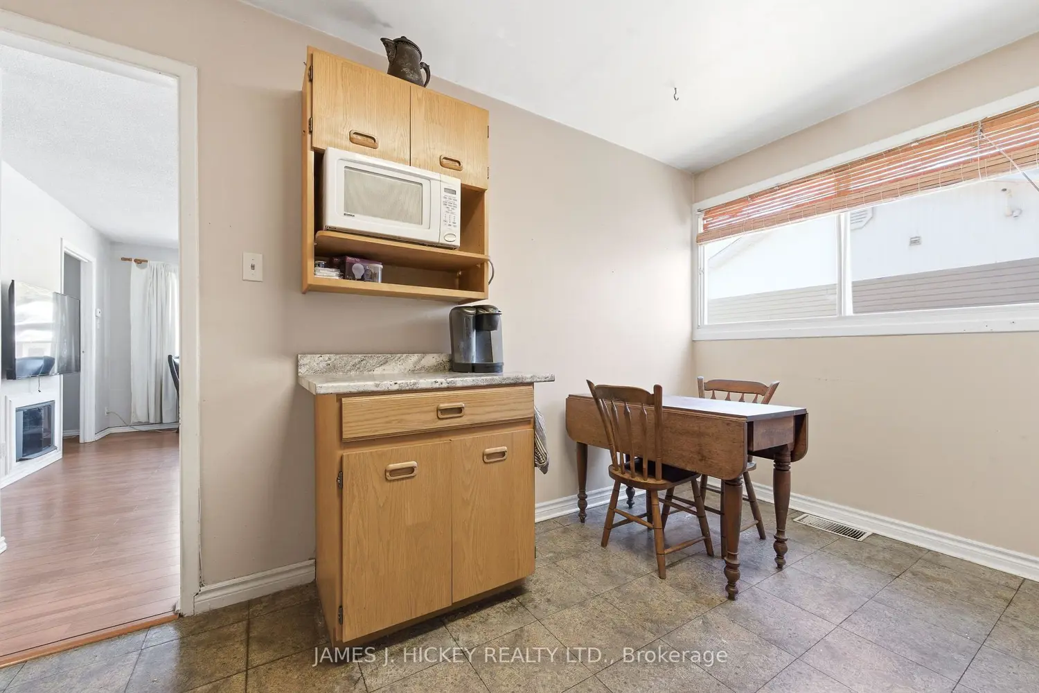 Additional image 8 of 38 Beach Avenue