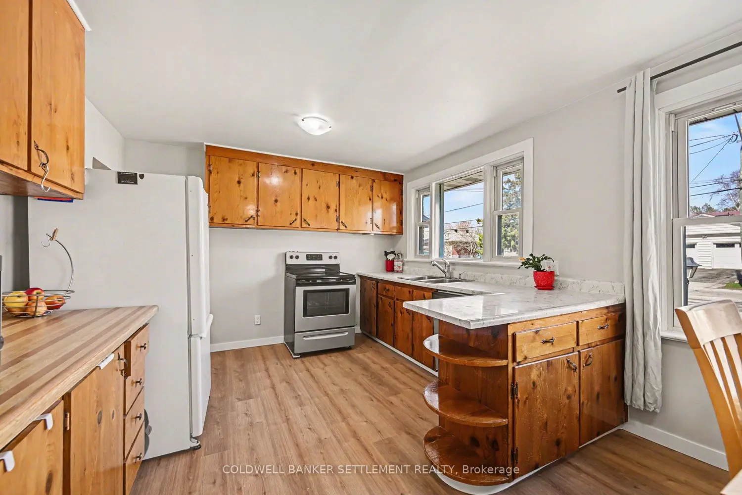 Additional image 6 of 27 Broadview Avenue