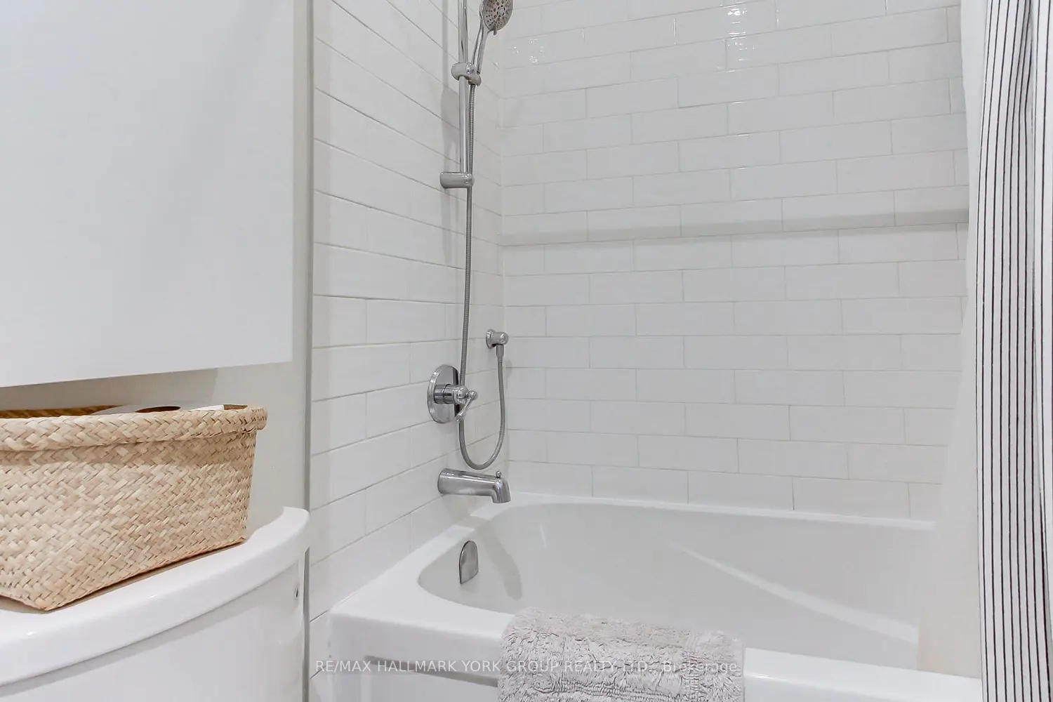 Additional image 15 of 400 Park Avenue 203