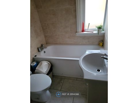 Okeburn Road, Tooting SW17