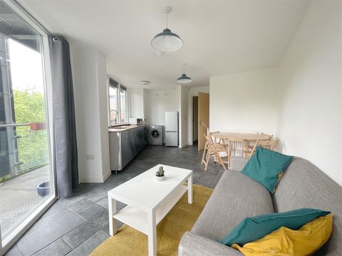 Wheeleys Lane, Park Central B15