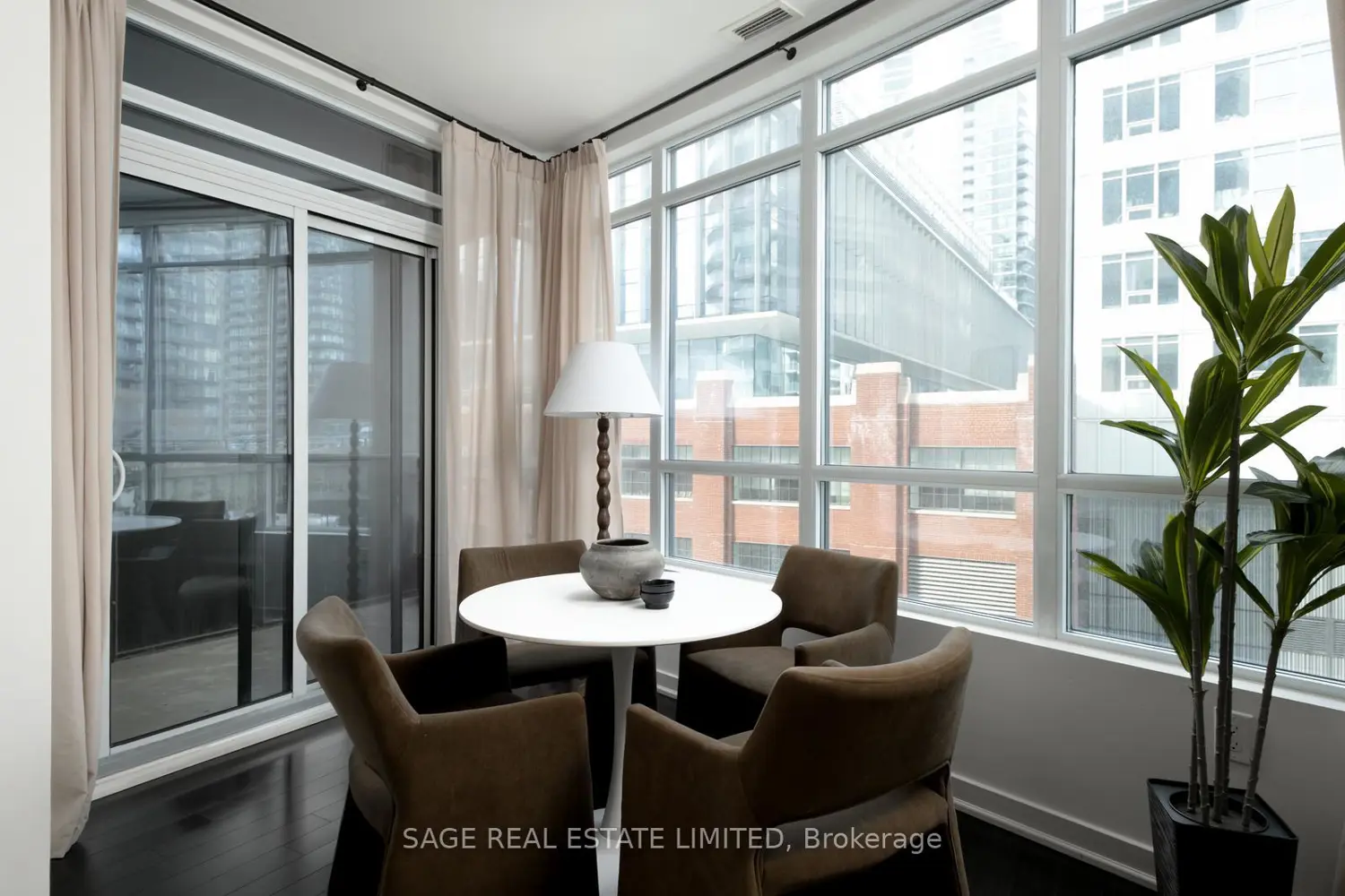 Additional image 11 of 38 Dan Leckie Way 728