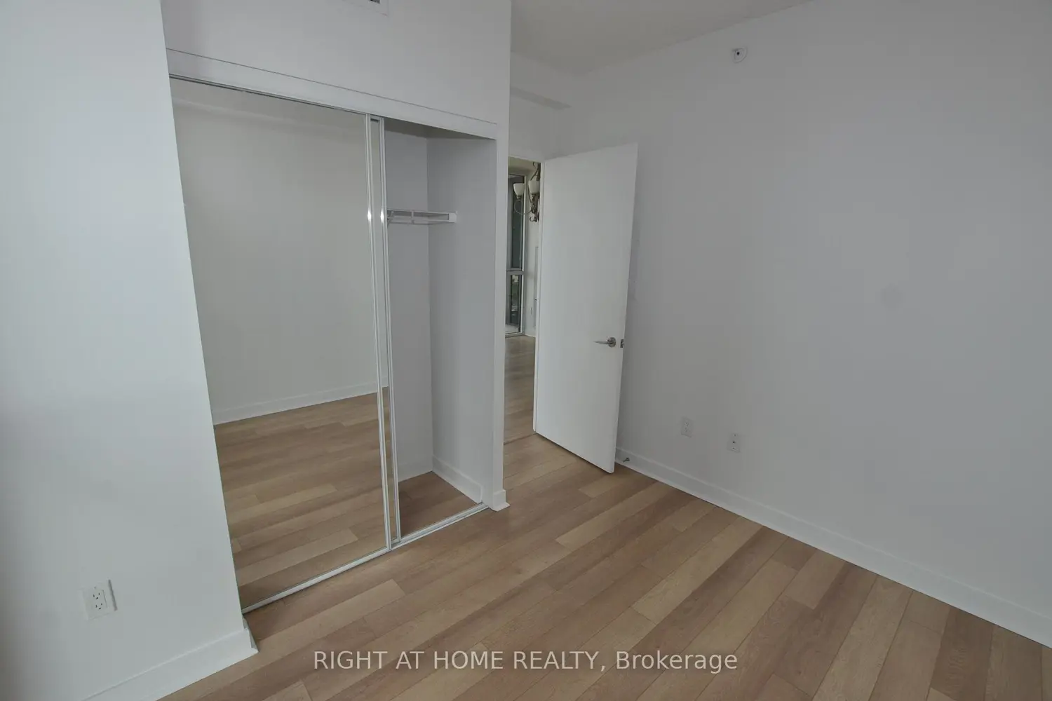 Additional image 3 of 3975 Grand Park Drive 909