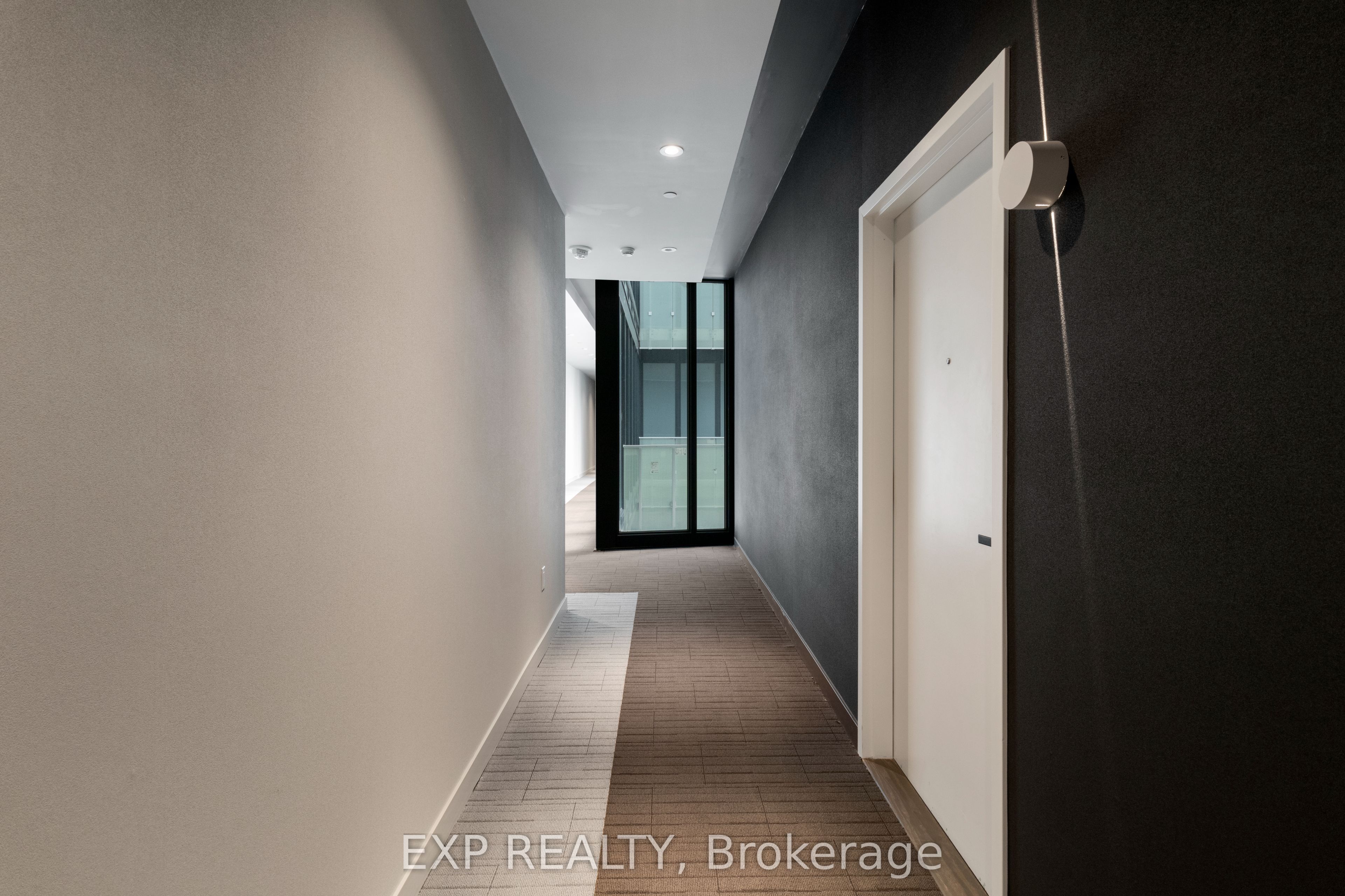 Additional image 4 of 313-3900 Confederation Parkway, Mississauga, ON, L5B 0M3