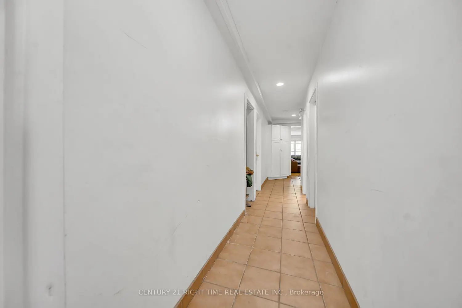 24 Columbia Street photo 3