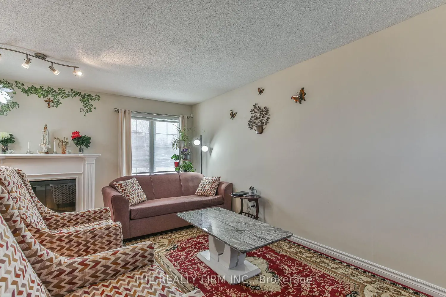 Additional image 7 of 100 Stroud Crescent 11