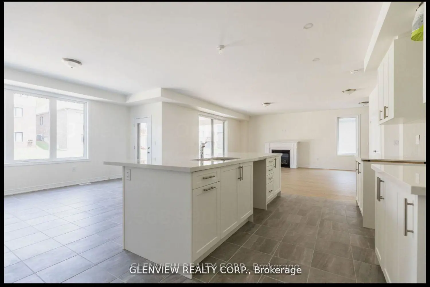 Additional image 14 of 3033 Sierra Drive
