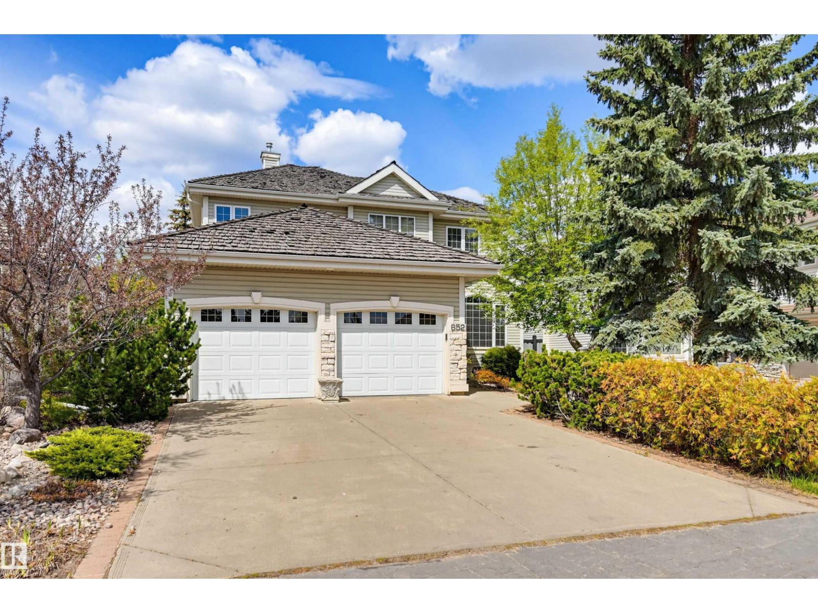 652 Henderson Street NW, Edmonton, AB, T6R2R8