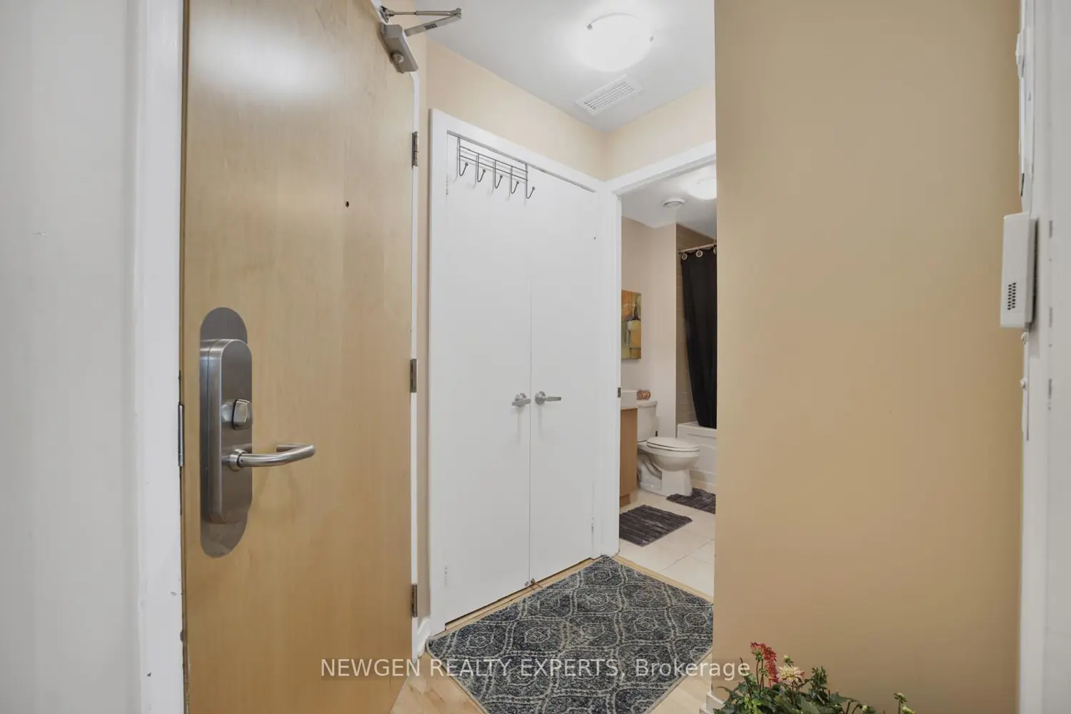 Additional image 15 of 55 Bremner Boulevard 1506