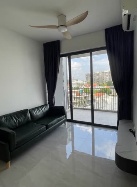 99 Hougang Avenue 2