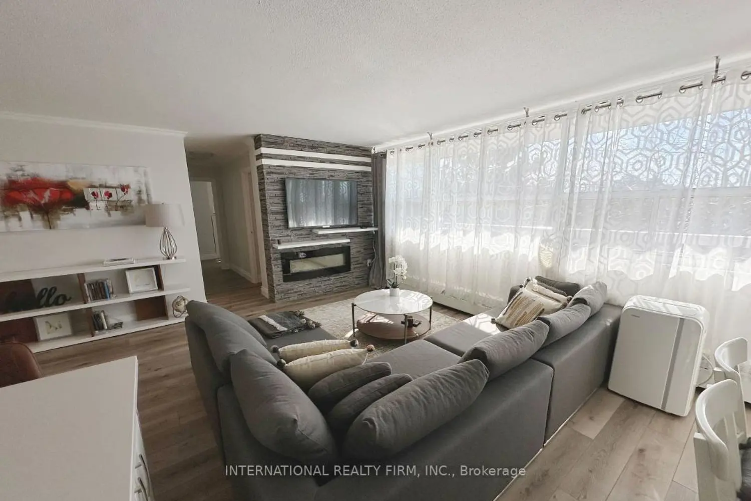 2263 Marine Drive 408 photo 5