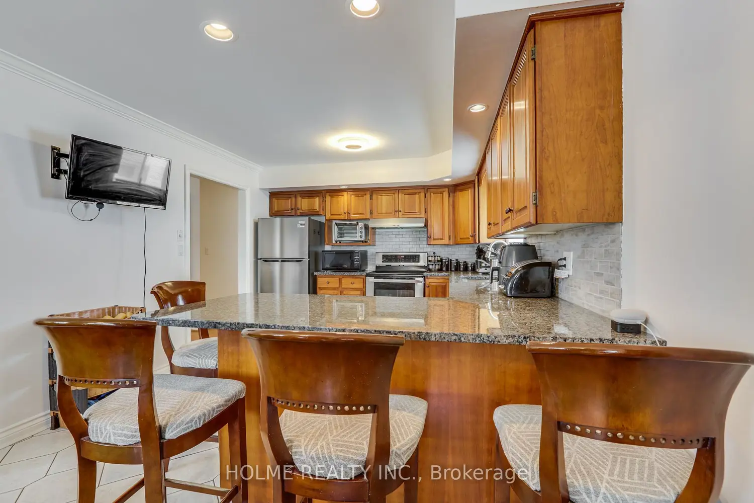 223 Ellor Street photo 5