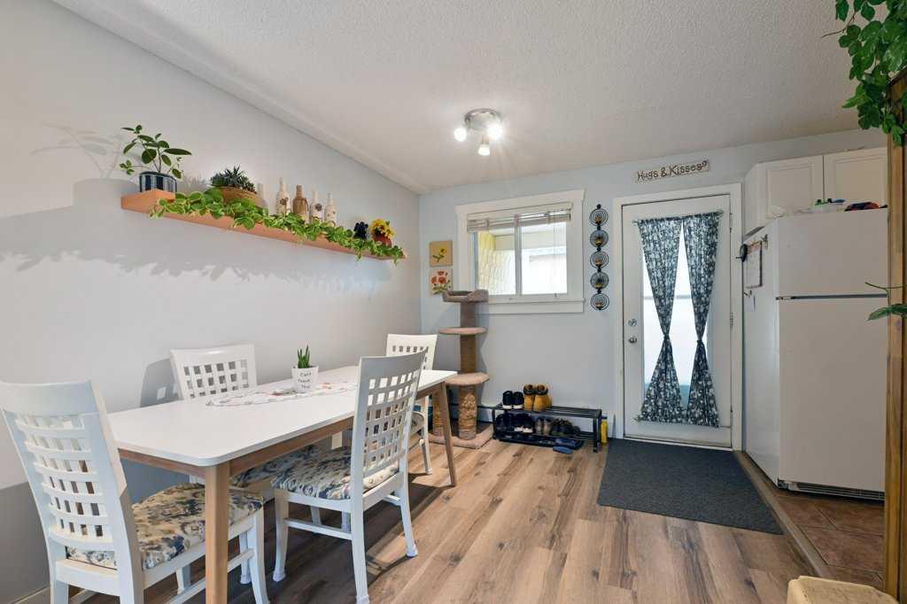 5-7740 Hunterview Drive NW, Calgary, AB, T2K 5C9 photo 4