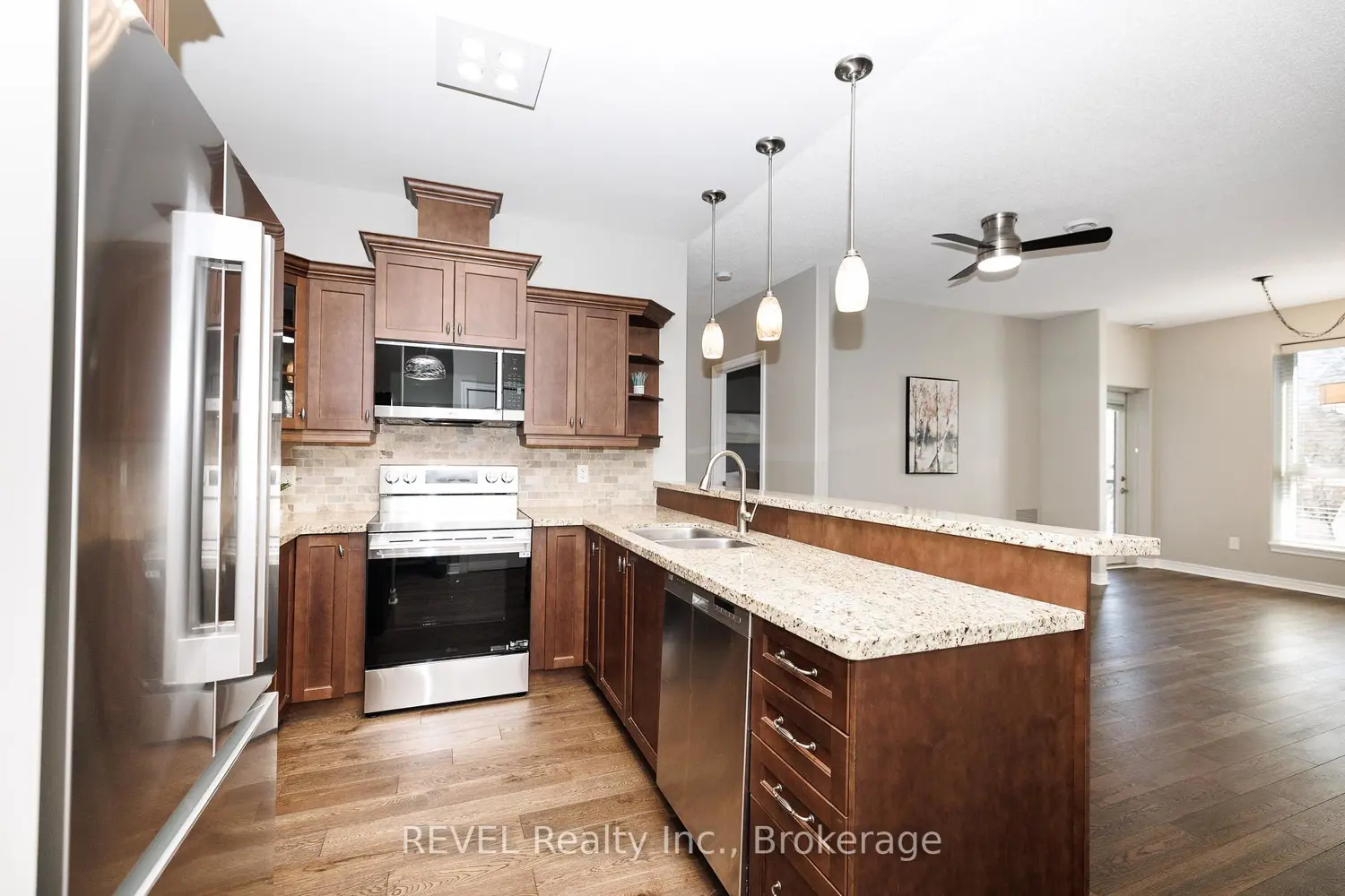 Additional image 4 of 2799 St. Paul Avenue 212