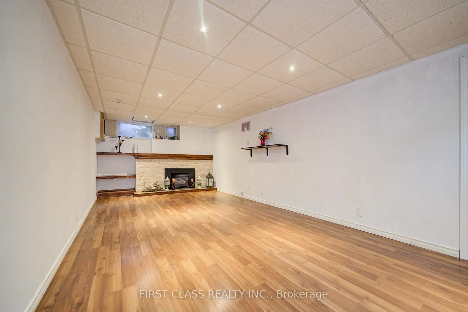 Additional image 15 of 126 Sherwood Forest Drive