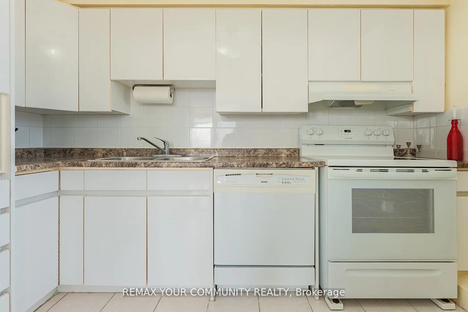 Additional image 19 of 115 Antibes Drive 702