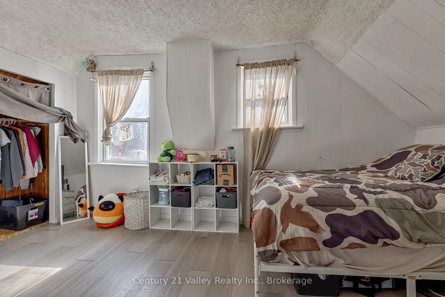 Additional image 16 of 442 Moffat Street