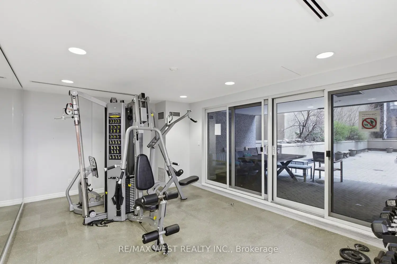 Additional image 18 of 55 Bloor Street 1709