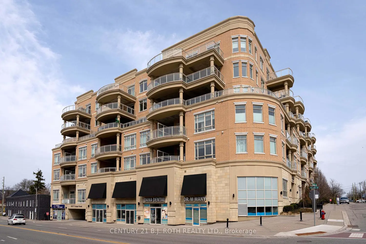 15277 Yonge Street 313