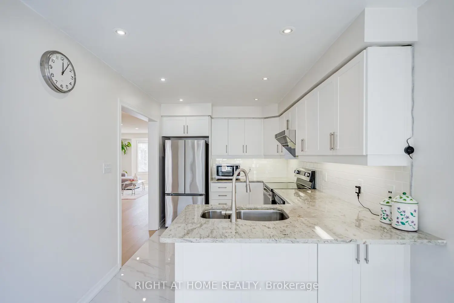 Additional image 4 of 3064 Highbourne Crescent