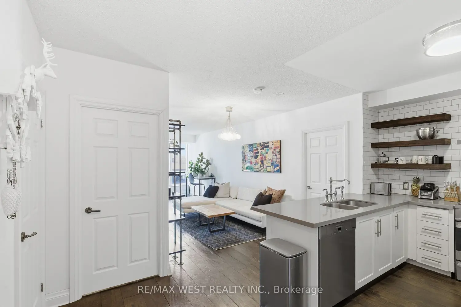 Additional image 6 of 55 Bloor Street 1709