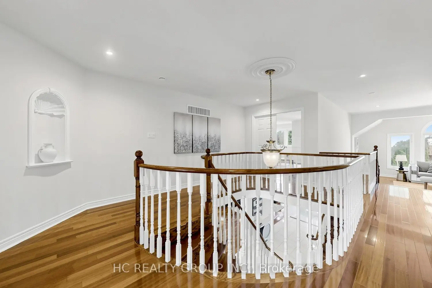 23 Brookeview Drive photo 3