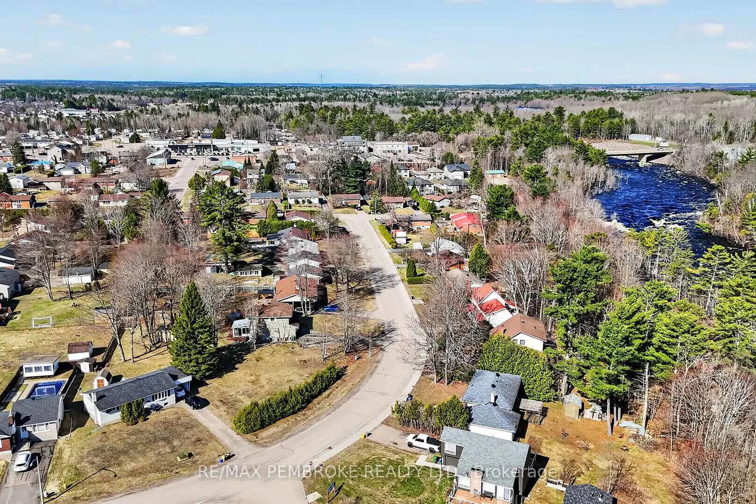 Additional image 19 of 10 Algonquin Street