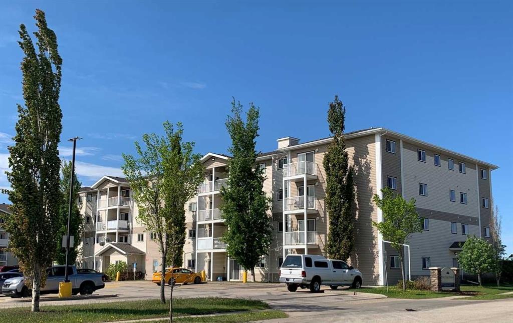 301-12025 Royal Oaks Drive, Grande Prairie, AB, T8V 2K8