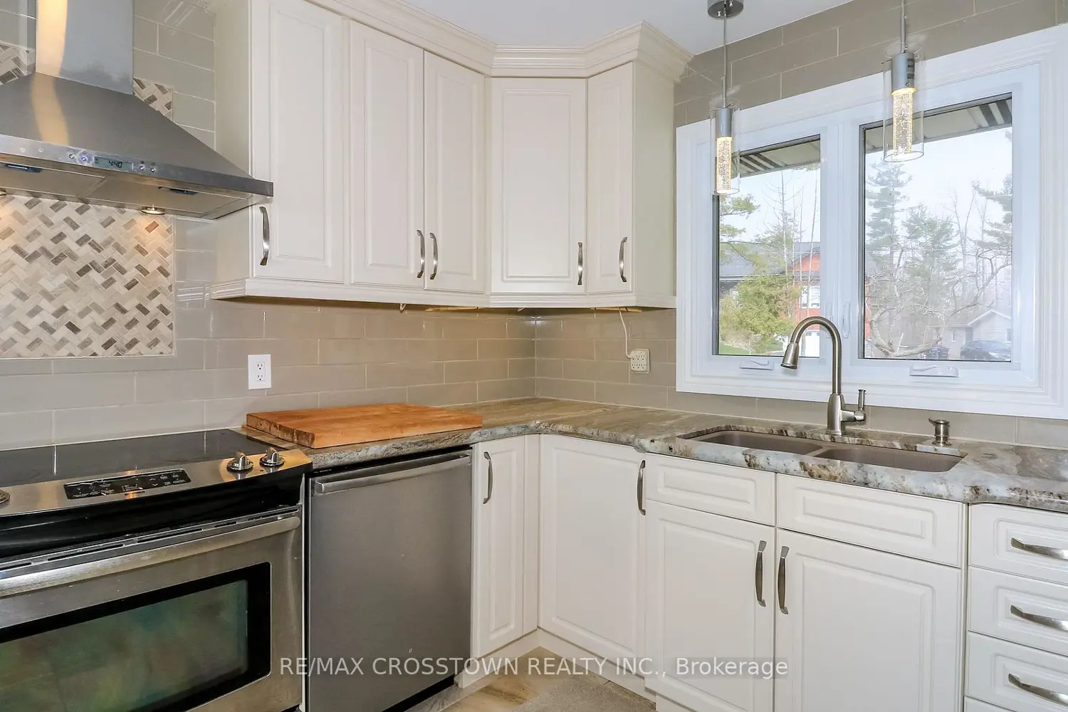 29 Grandview Crescent photo 5