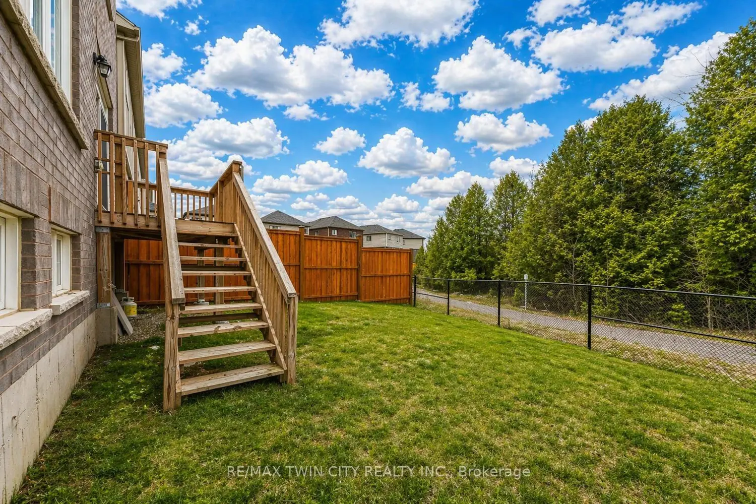 Additional image 16 of 334 Dolman Street