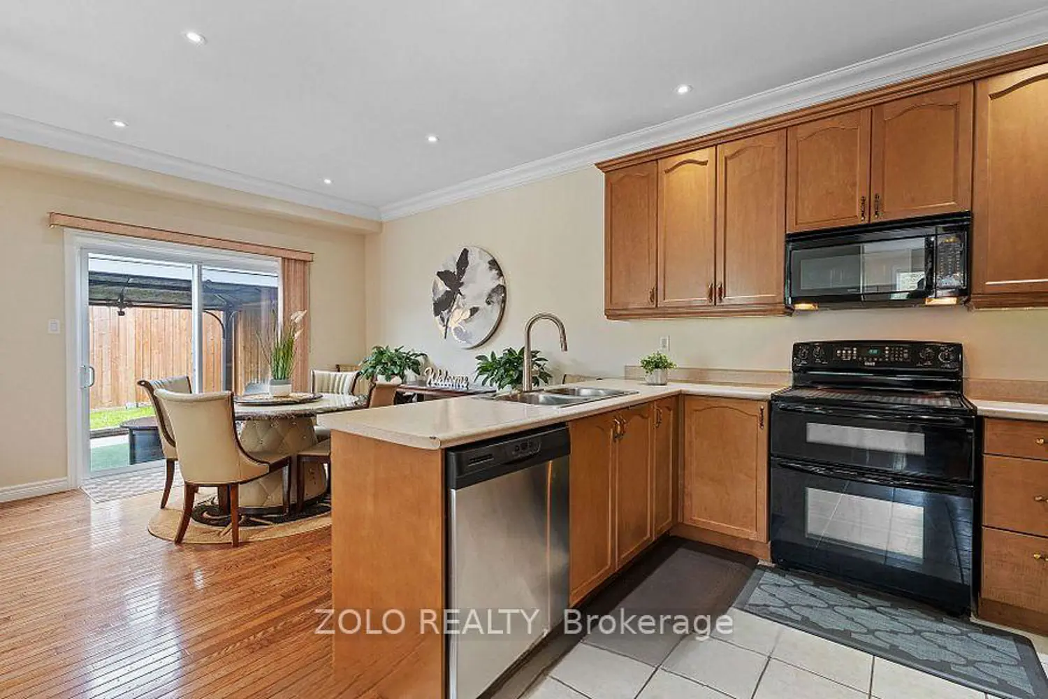 Additional image 10 of 42 Vinifera Drive
