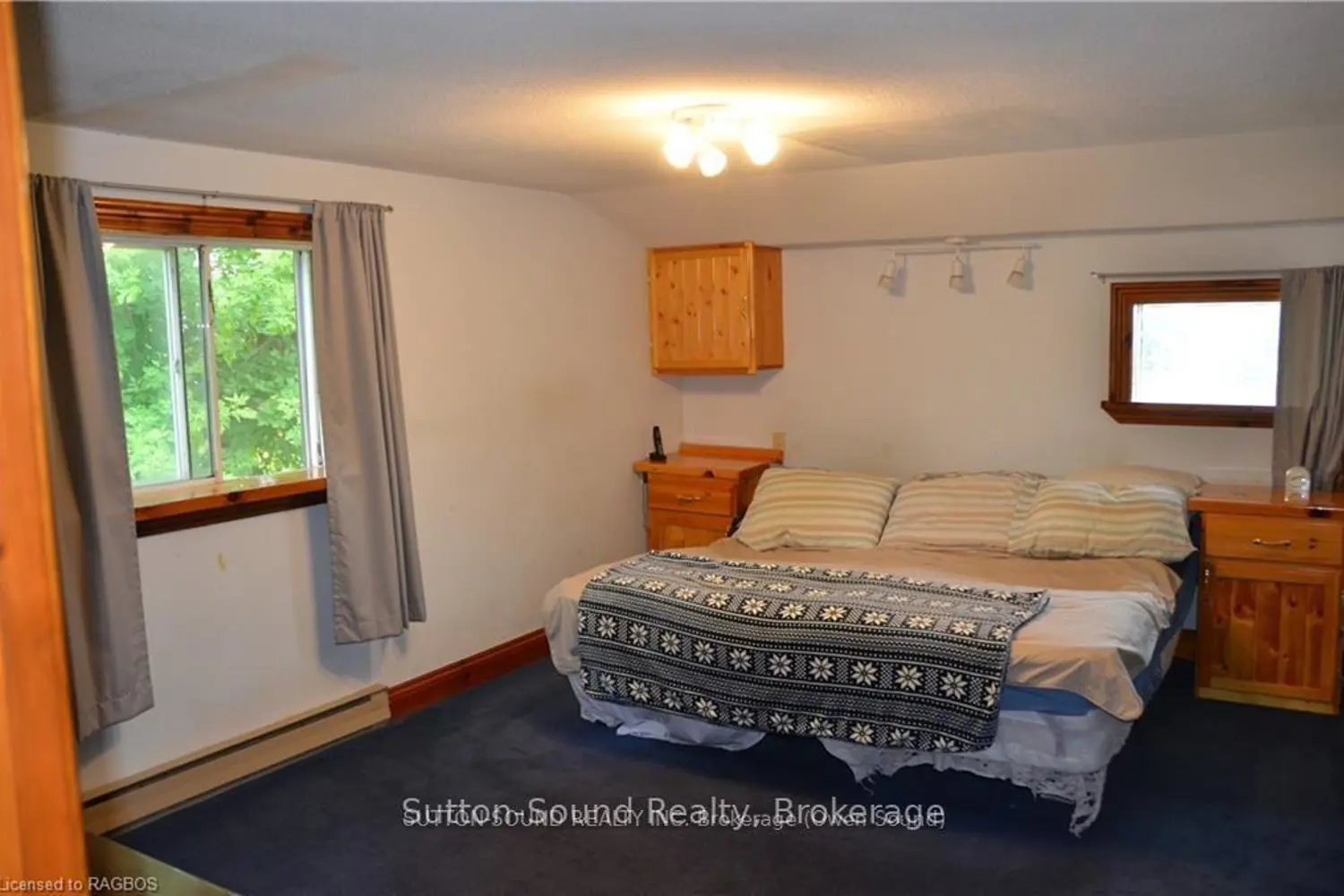Additional image 8 of 402432 Grey Road 4