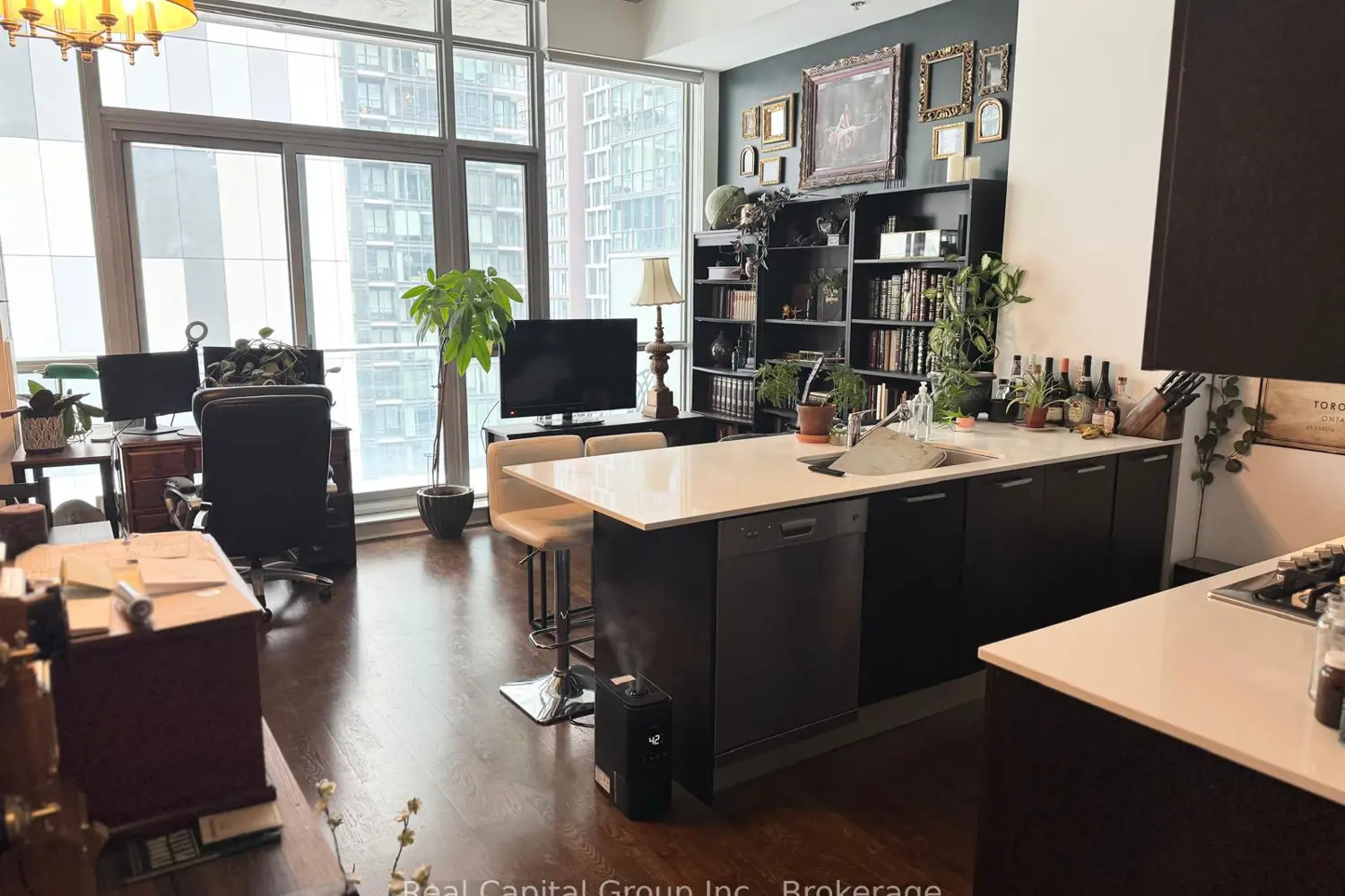 Additional image 8 of 375 King Street 1605