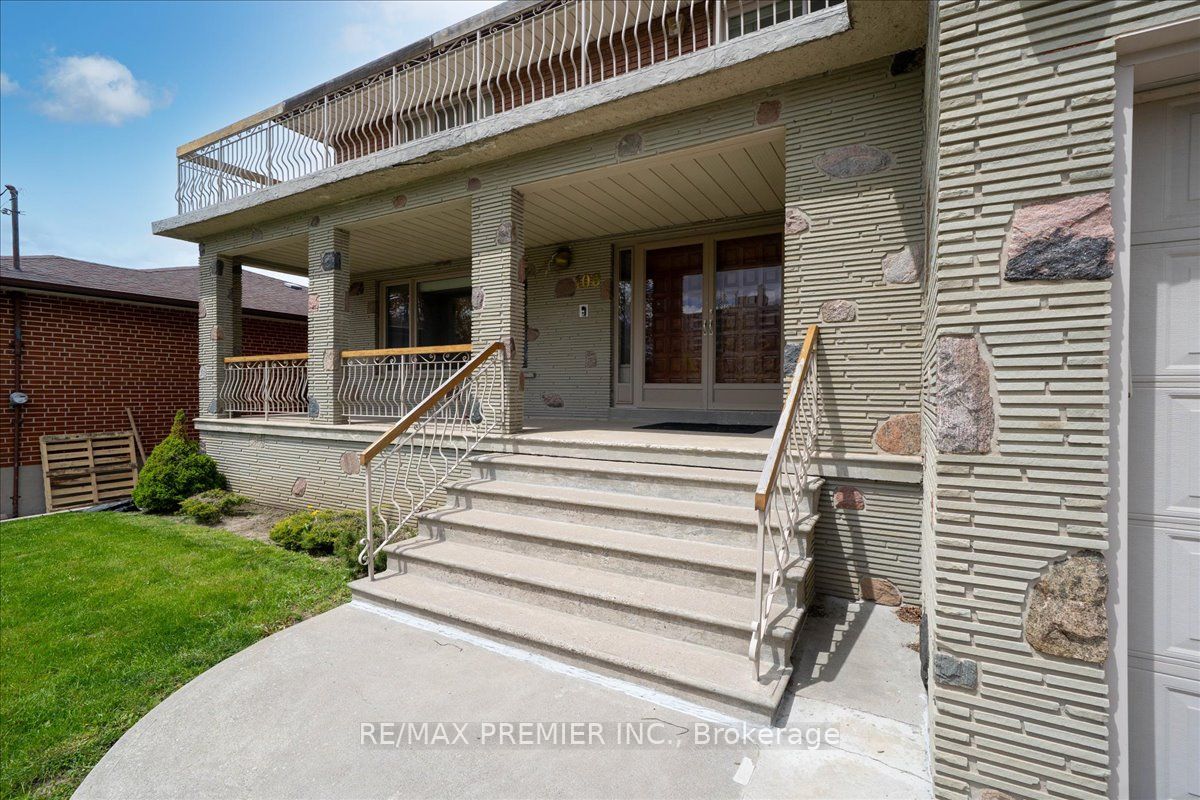 Additional image 3 of 100 Hallsport Crescent, Toronto, ON, M3M 2K6