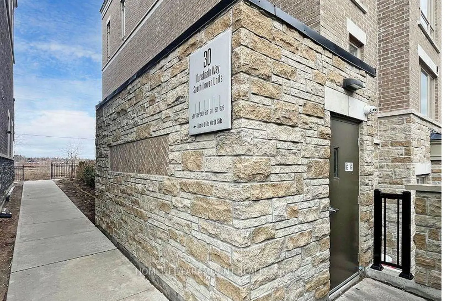 30 Dunsheath Way 509 photo 5