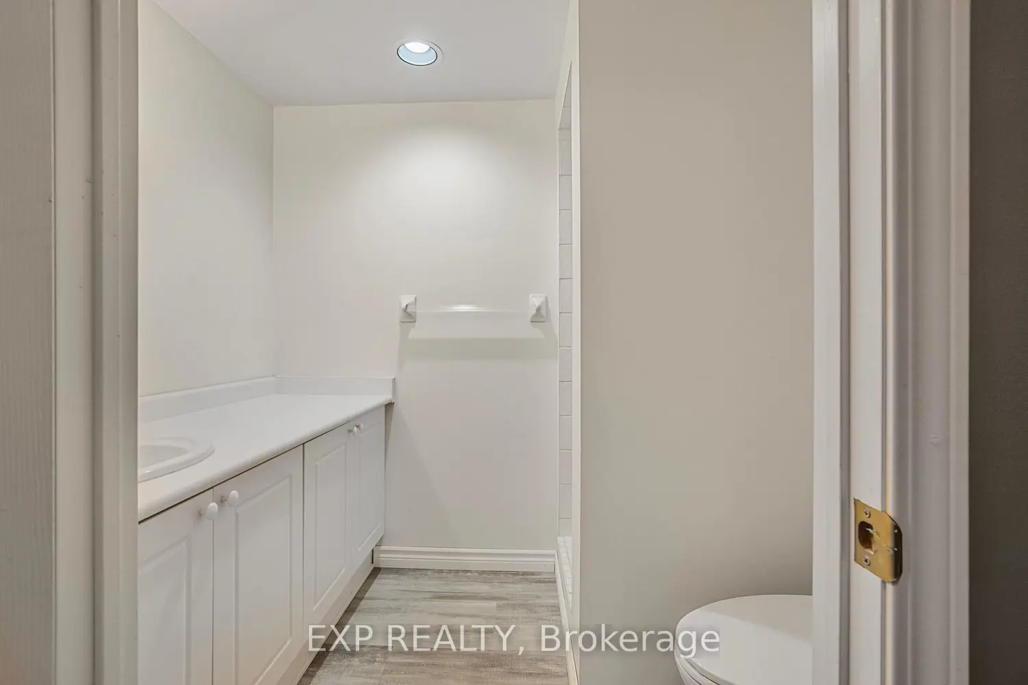 Additional image 15 of 107 Bond Street 303