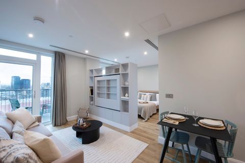 The Lark, Moat Street SW11, Studio to rent