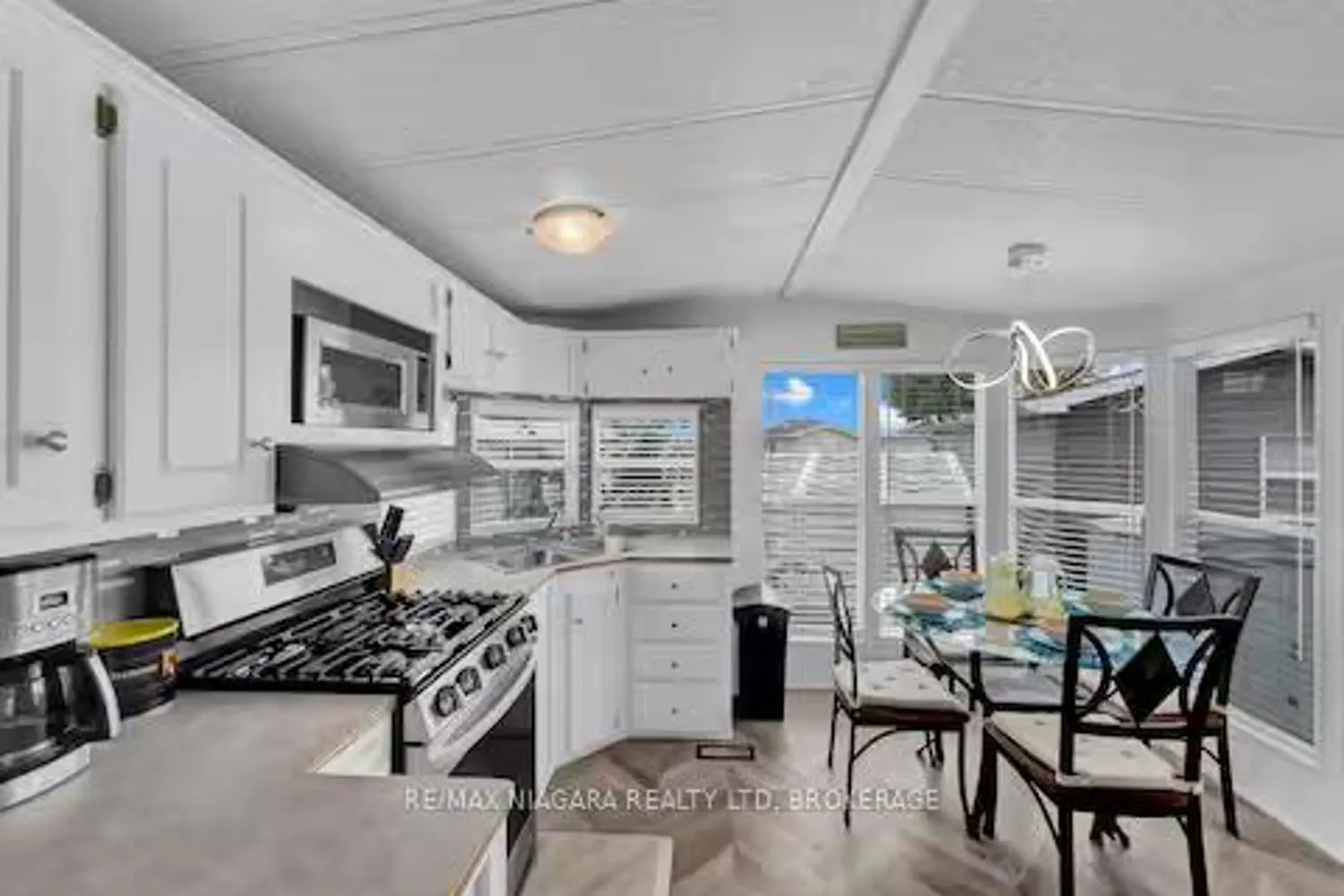 490 Empire Road 51