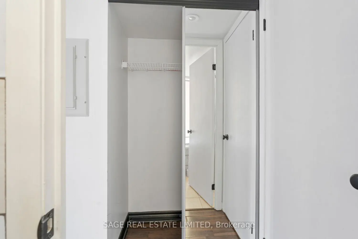 Additional image 9 of 200 Victoria Street 1507