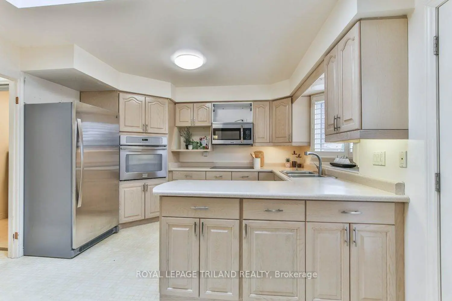 60 Rosecliffe Crescent 8