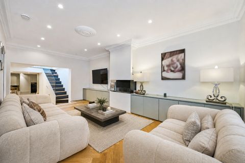 Stamford Cottages, London SW10