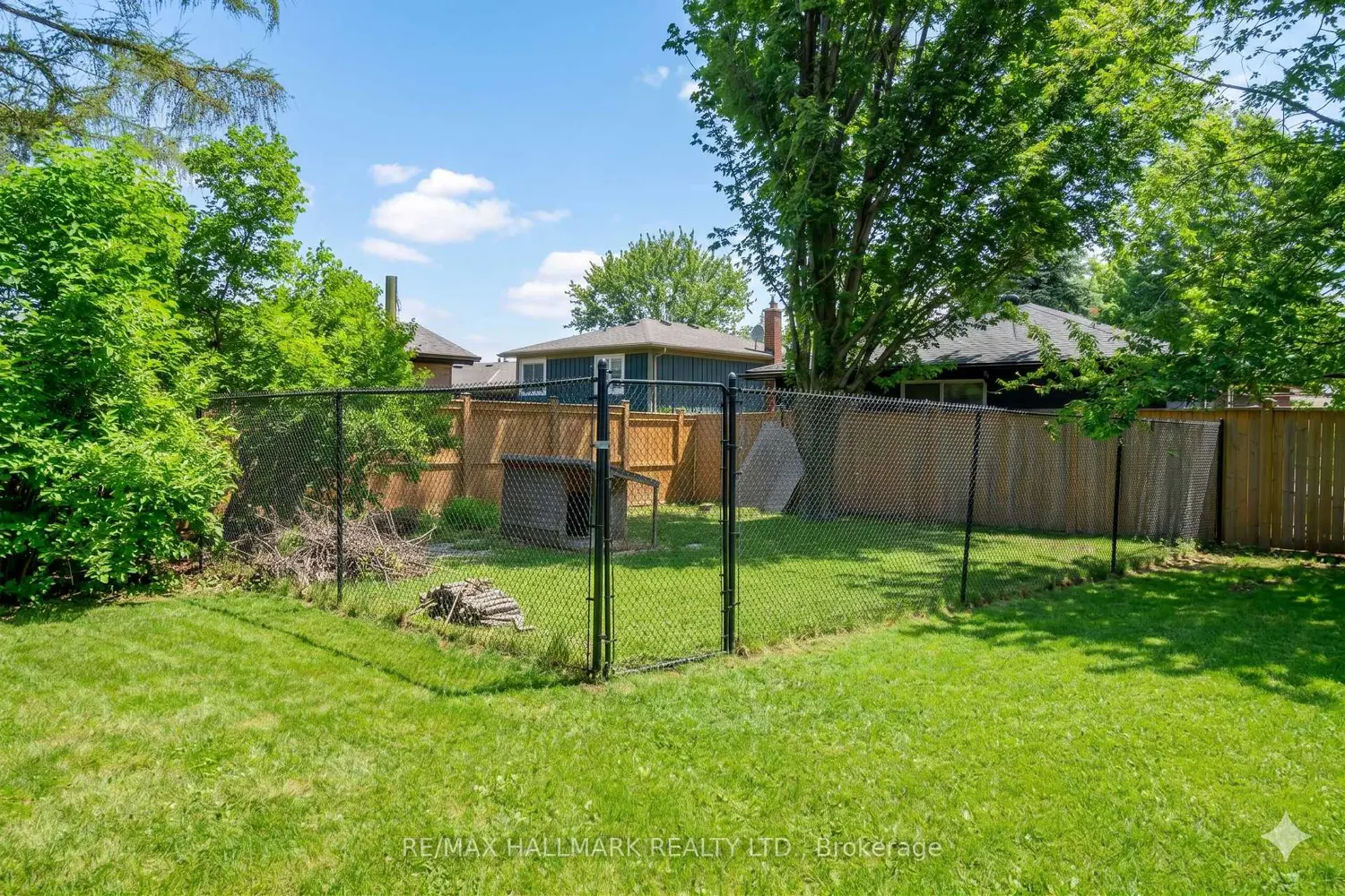 Additional image 7 of 215 Parkside Crescent