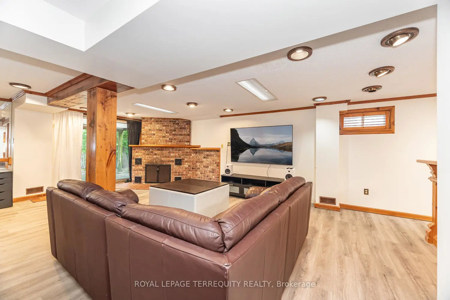 Additional image 14 of 4085 Wheelwright Crescent
