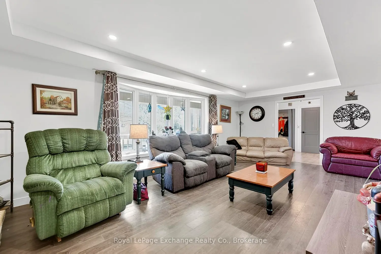 Additional image 3 of 34 Queen Avenue