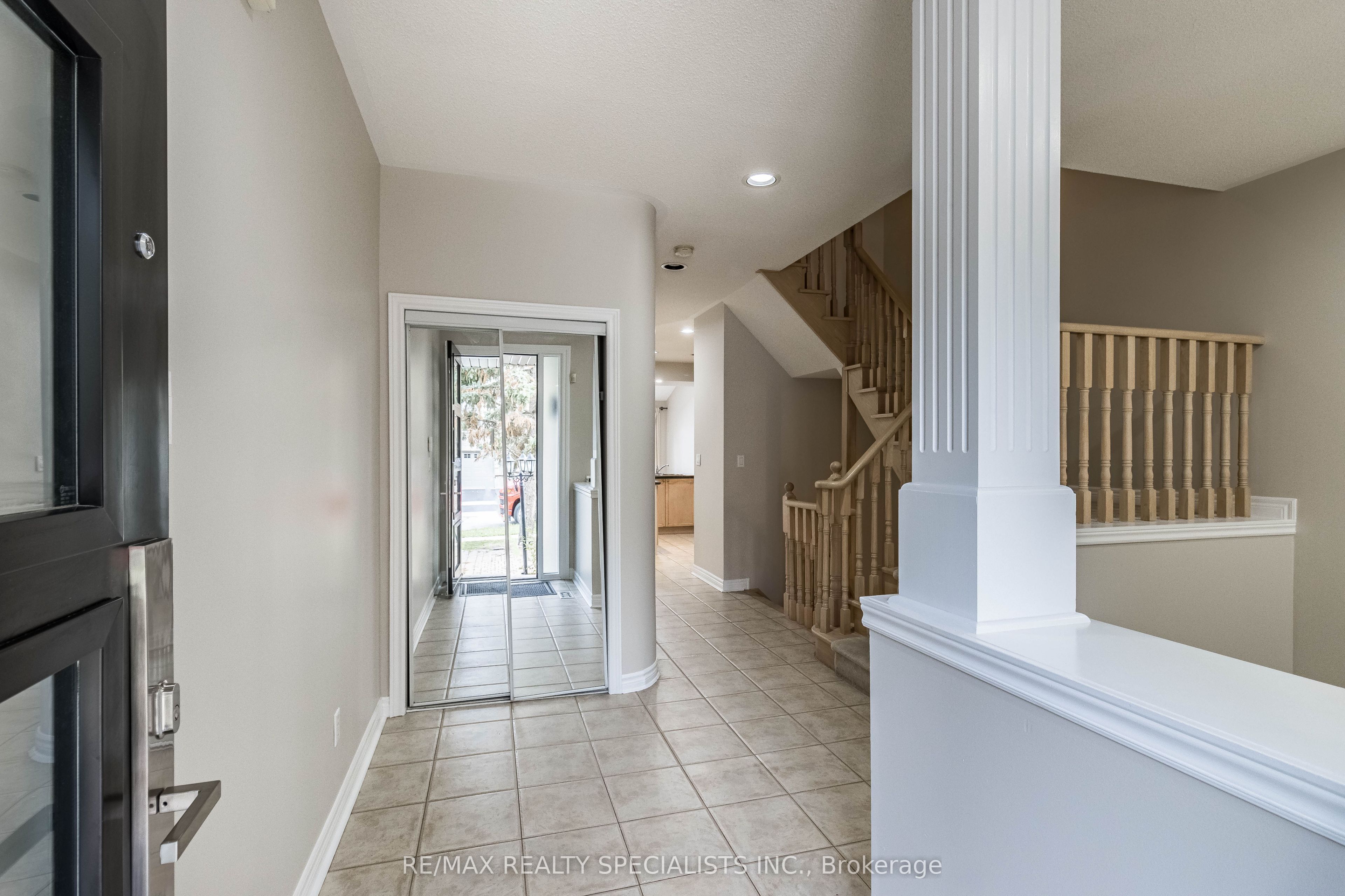 Additional image 5 of 2115 Pinevalley Crescent, Oakville, ON, L8H 6L8