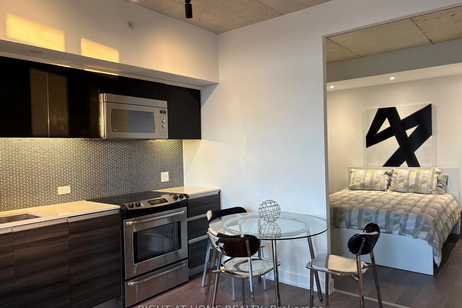 Additional image 6 of 1190 Dundas Street 627