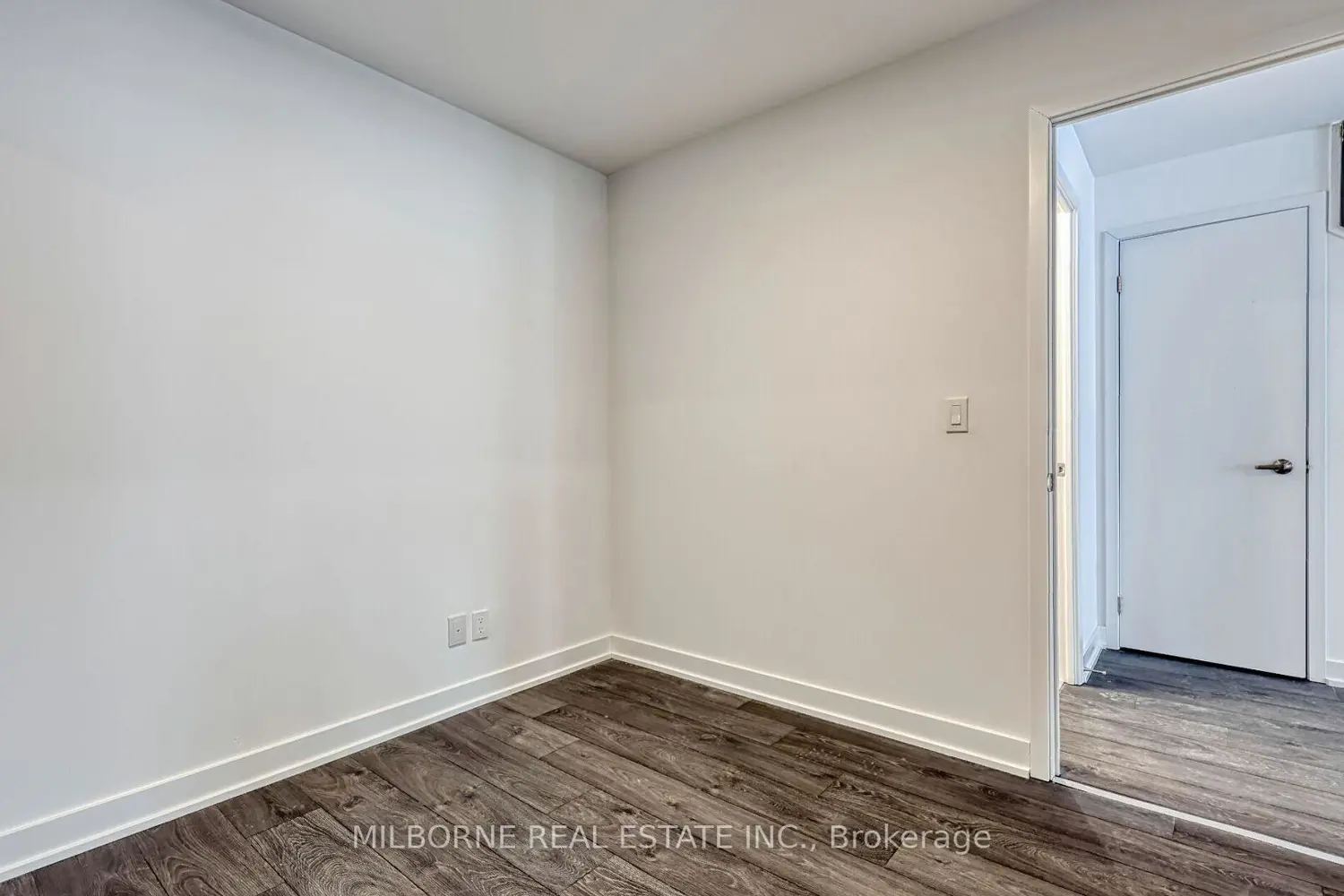 Additional image 17 of 57 Brock Avenue Th 103