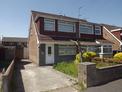Pamela Close, Liverpool L10