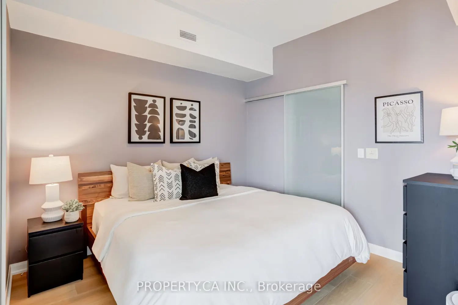 Additional image 6 of 500 Sherbourne Street 2202